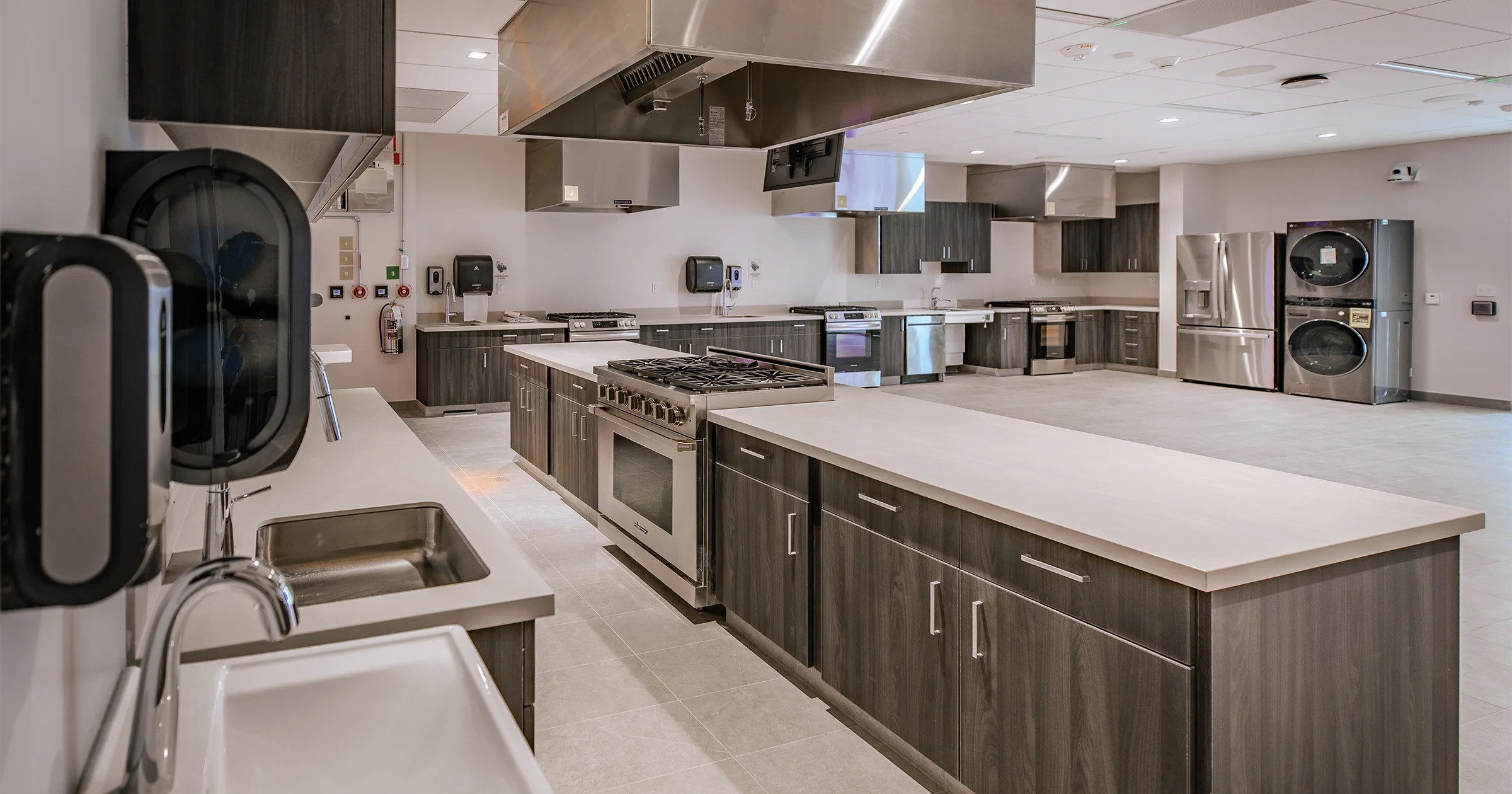A wide shot of the Groben Wellness Lab space.