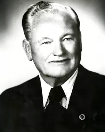 Russell “Rusty” Wright, DO’29