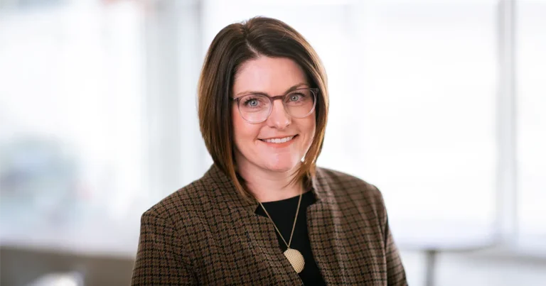 Professional portrait photo of Heather Opseth.