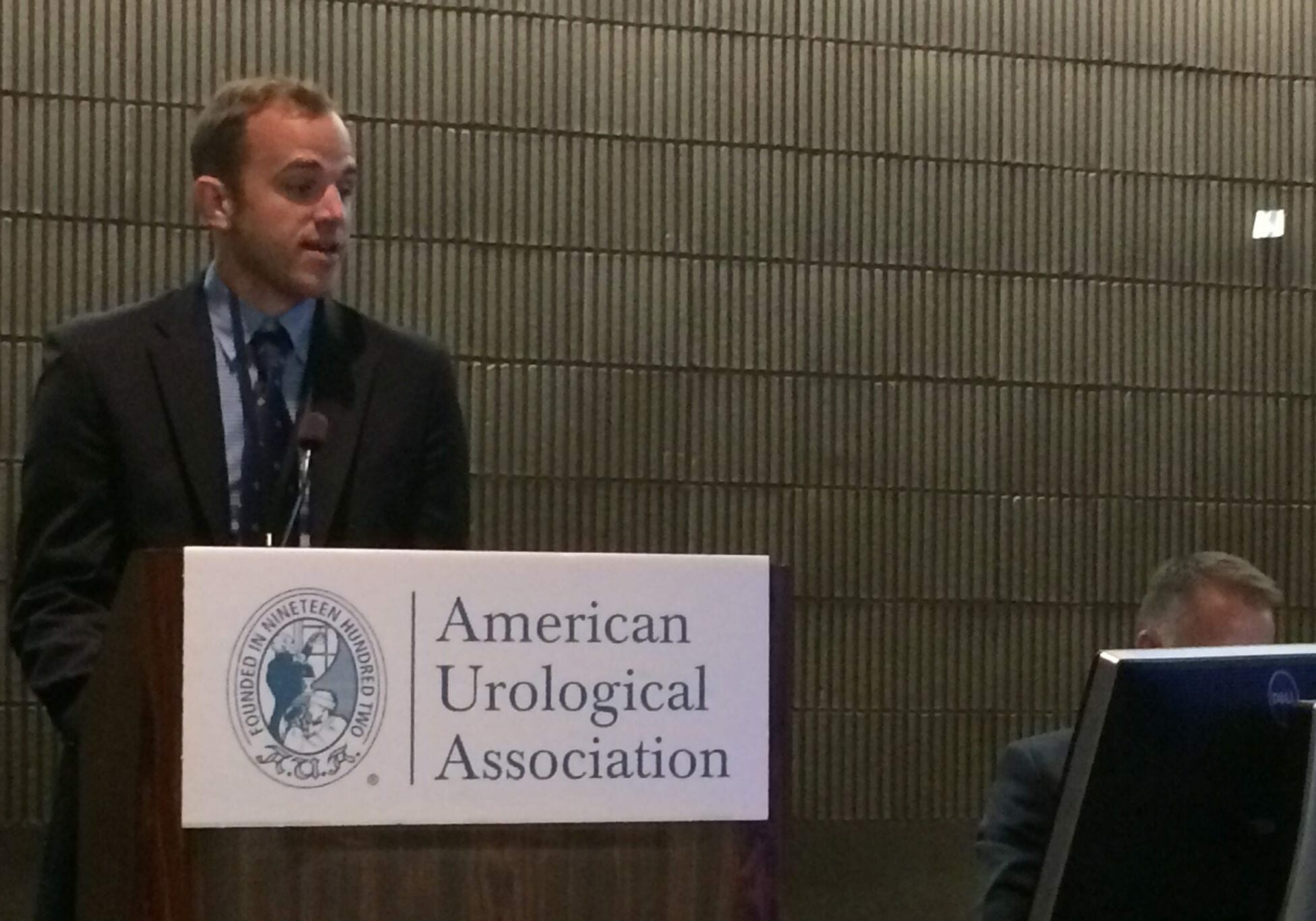 Aaron Shoskes, D.O.'18, presents his research at the American Urological Association Annual Meeting.